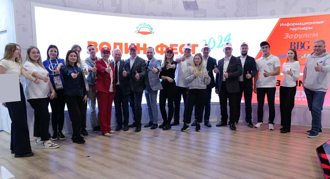 27 марта 2024 года в ходе Фестиваля профессий на экспозиции Минтруда России «Семья. Работа. Долголетие» на ВДНХ был представлен технический блок «Профессии автомобилестроения»
